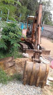 ขาย 195,000 HITACHI EX 30-3  เครื่องดี ปั้มแรง โช่(เปลียนใหม่ 2 ข้าง )  เอกสารชื้อขาย รถอยู่ จ. ร้อยเอ็ด  090-772-3710 090-772-3708