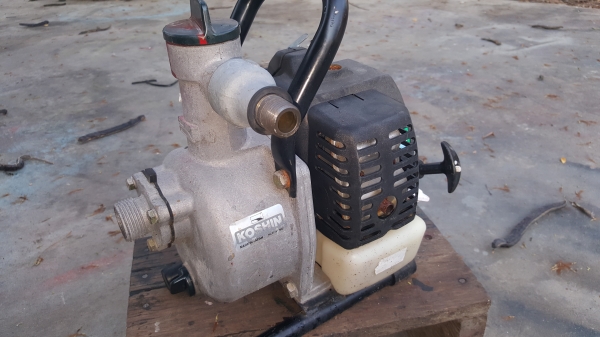 ปั้มน้ำ 1 x 1 นี้ว 2 จังหวะ  พร้อมใช้งาน สอบถามได้ต่อรองได้ขายได้ขาย