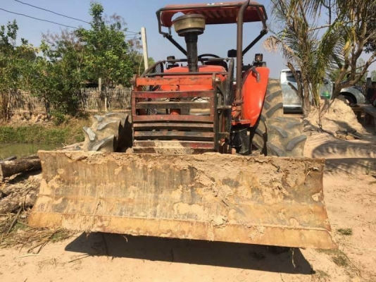 ขาย 345,000KUBOTA M7040 ปี 52 เครื่องดี เกียร์ดี. (ใบมีด หาง 7) เอกสารเล่มทะเบียน  รถอยู่ จ.ยโสธร  090-772-3710 090-772-3708