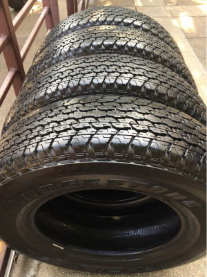 ยาง Bridgestone 205 R16 ปี15 ดอกเต็ม ไม่มีปะ ใช้ยาว ราคาไม่แพง