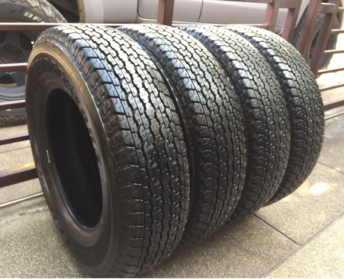 ยาง Bridgestone 205 R16 ปี15 ดอกเต็ม ไม่มีปะ ใช้ยาว ราคาไม่แพง