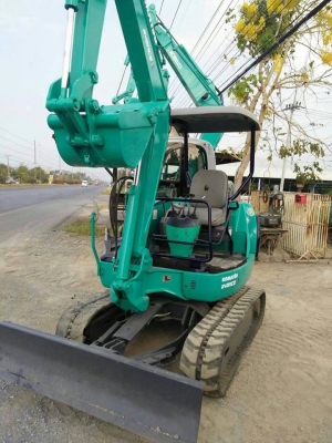 ขายรถแบล็คโฮ KOMATSU PC27R-8