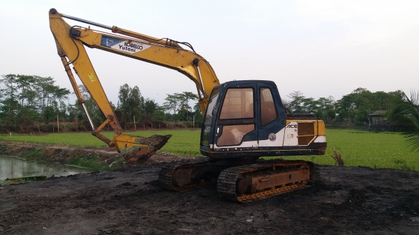 sk120-3โซ่ใหม่ช่วงล่างเต็ม บุ้งกี๋ใหม่ เอวแน่น แอร์ครบ ระบบดี