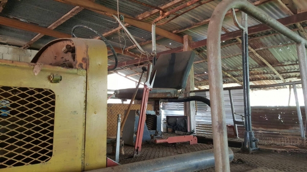 ขาย รถบดล้อยาง 11 ล้อ พร้อมใช้งาน เครื่องดี ระบบปั้มน้ำครบ ยางดีทั้งหมด เอกสารใบซื้อขาย