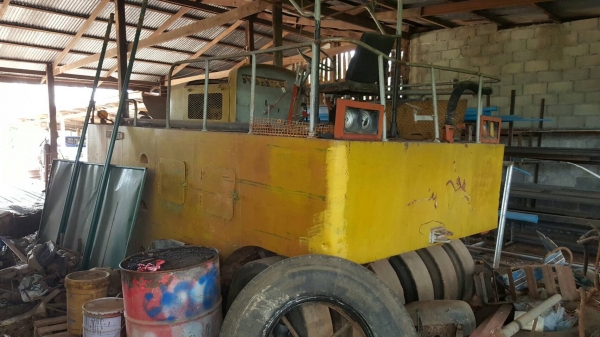 ขาย รถบดล้อยาง 11 ล้อ พร้อมใช้งาน เครื่องดี ระบบปั้มน้ำครบ ยางดีทั้งหมด เอกสารใบซื้อขาย