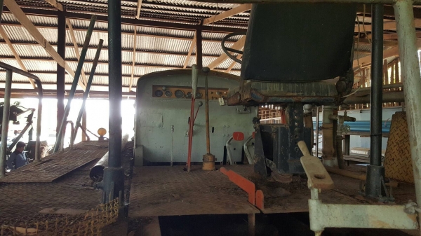 ขาย รถบดล้อยาง 11 ล้อ พร้อมใช้งาน เครื่องดี ระบบปั้มน้ำครบ ยางดีทั้งหมด เอกสารใบซื้อขาย