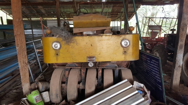 ขาย รถบดล้อยาง 11 ล้อ พร้อมใช้งาน เครื่องดี ระบบปั้มน้ำครบ ยางดีทั้งหมด เอกสารใบซื้อขาย