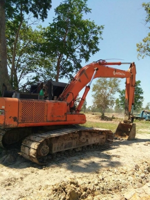 ขายรถขุดแบ็คโค HITACHI EX200-1สภาพเดิมสวย ช่วงล่างดีเอวแน่นเครื่องเดิมปั๊มเดิม