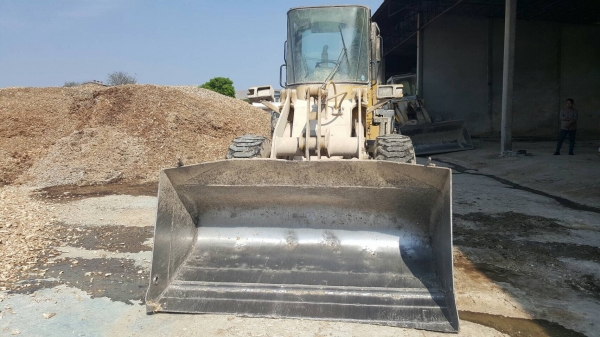 ขาย รถตัก KOMATSU WA100-3E Serial 63187 รถออกห้างมือเดียว ระบบไฟครบ เครื่องดี ปั้มดี ทำงานคล่องตัว เอกสารใบอินวอยซ์ ราคาต่อรองได้ครับ