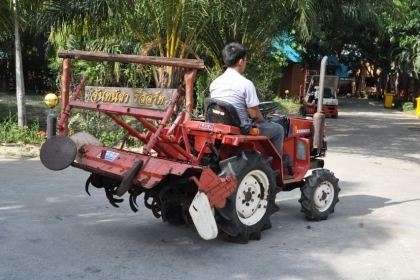 ขายรถไถYANMAR F15D 15แรง ขับ4ล้อ พร้อมโรตารี่หลัง สภาพสวยเดิมญี่ปุ่นไม่เคยใช้ในไทย 79,000 เท่านั้น!!