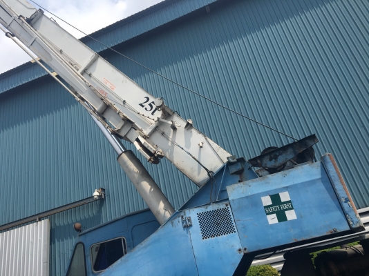 ขายรถเครน KATO KR251 25 ตัน ราคา 1500000