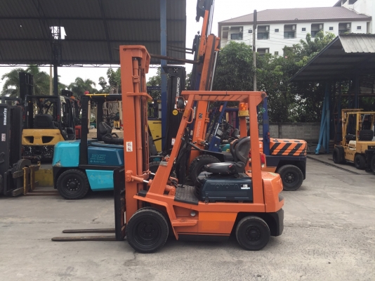 TOYOTA 4FG15 เครื่องเบนซิล เกียร์ธรรมดา เสาสูง6เมตร สนใจติดต่อ083-062-0223(ปอน)