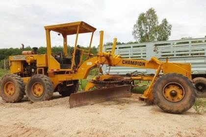 ขาย 480,000 รถเกรด CHAMPION 710A เอกสารเล่มทะเบียนครบ รถพร้อมใช้งาน เครื่องดี เกียร์ ปั้มดี  รถอยู่ จ.อุดรธานี โทร&amp;ไอดีไลน์ 0610710295