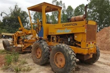 ขาย 480,000 รถเกรด CHAMPION 710A เอกสารเล่มทะเบียนครบ รถพร้อมใช้งาน เครื่องดี เกียร์ ปั้มดี  รถอยู่ จ.อุดรธานี โทร&amp;ไอดีไลน์ 0610710295