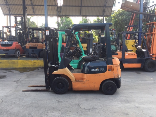 TOYOTA 7FG14 เครื่องเบนซิล เกียร์ออโต้ เสาสูง3เมตร สนใจติดต่อ 083-062-0223(ปอน)