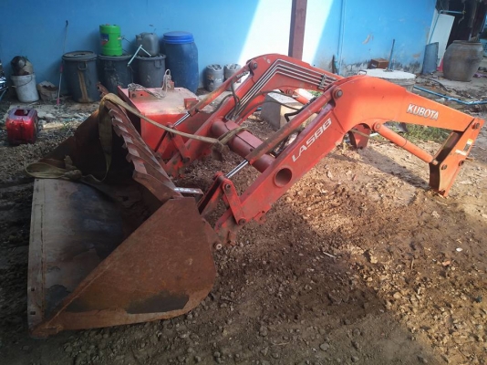 ชุดตักคูโบต้าL588 ติดรถไถรุ่น45/47/5018 พร้อมใช้ อุปกรณ์ครบ