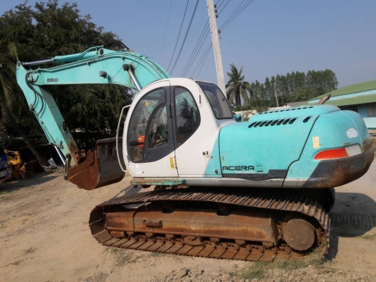 ขายKOBELCO SK200-2  มาใหม่  เก่าญี่ปุ่นแท้  แทรค 80  5,XXX  ชั่วโมง  ลองระบบกันได้ทุกวัน  โทร  089-3818694  ดวงนภา
