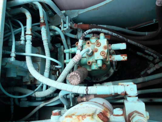 ขายKOBELCO SK200-2  มาใหม่  เก่าญี่ปุ่นแท้  แทรค 80  5,XXX  ชั่วโมง  ลองระบบกันได้ทุกวัน  โทร  089-3818694  ดวงนภา