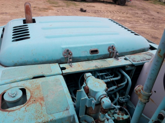 ขายKOBELCO SK200-2  มาใหม่  เก่าญี่ปุ่นแท้  แทรค 80  5,XXX  ชั่วโมง  ลองระบบกันได้ทุกวัน  โทร  089-3818694  ดวงนภา