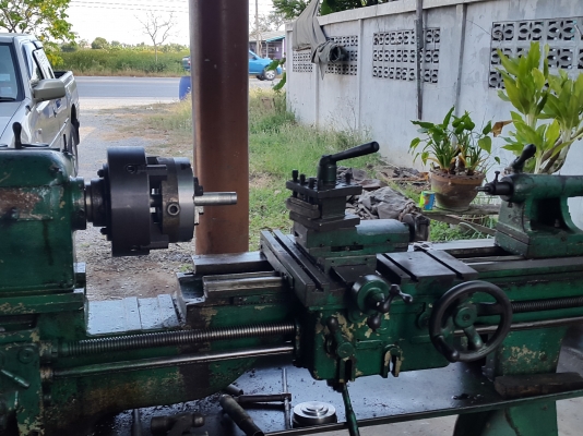 เครื่องกลึง 6 ฟุต 2 เพลา พร้อมใช้งาน ไฟบ้านได้  ไฟ 3 สายได้ สนใจ ราคาเบาๆๆ 40,000