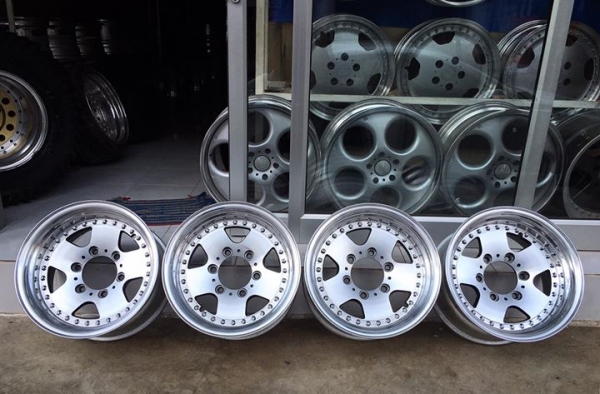 ขายล้อ WORK Deerfield 3 ชิ้นแท้ 15x8 ออฟ0 6รูกระบะ ประมูลญี่ปุ่น