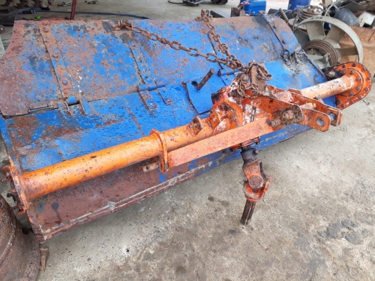 ขอบคุณพี่จากกาญจนบุรีครับ ขายโรตารี่คูโบต้า ขนาด1.5ม.พร้อมใช้ตามรูป แต่กระโปรงไม่ค่อยสวยครับ