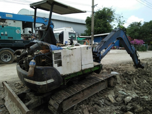 ต้องการขายรถแบคโฮพีซี35กระบอกดำเครื่่องเปลี่ยนมาให่มสนใจติดต่อด่วน ต้องการขายรถแบคโฮพีซี35กระบอกดำเครื่่องเปลี่ยนมาให่มสนใจติดต่อด่วน