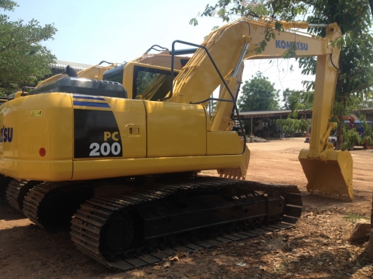 รถแบคโฮ 200-8