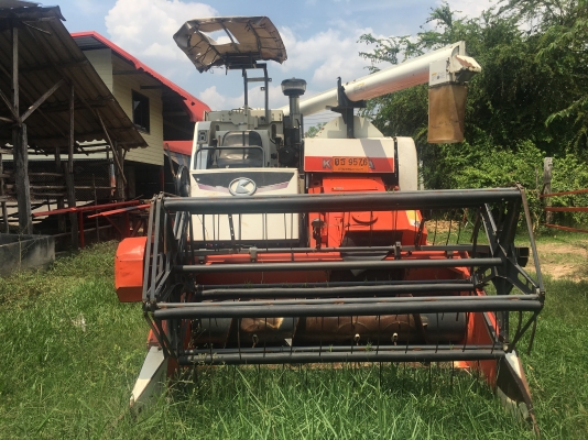 ขายรถเกี่ยวข้าว DC 68G