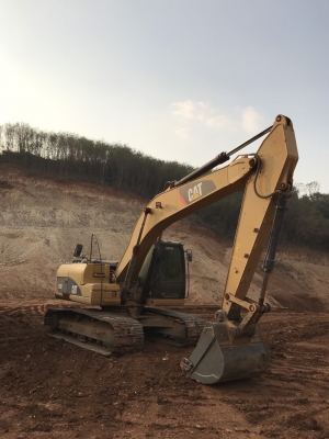 Cat 320D Japan รถออกใหม่ป้ายแดงมา สภาพพร้อมใช้งาน