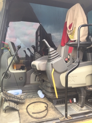 Cat 320D Japan รถออกใหม่ป้ายแดงมา สภาพพร้อมใช้งาน