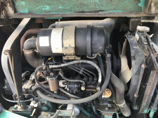 Komatsu PC20-7E ตู้เก๋ง + หัวกระแทกและบุ้งกี๋จากญี่ปุ่น