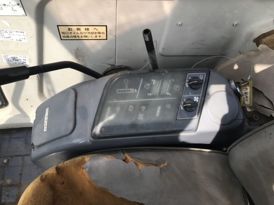 Komatsu PC20-7E ตู้เก๋ง + หัวกระแทกและบุ้งกี๋จากญี่ปุ่น