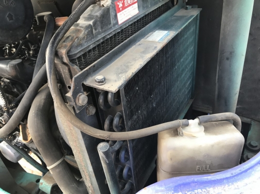 Komatsu PC20-7E ตู้เก๋ง + หัวกระแทกและบุ้งกี๋จากญี่ปุ่น