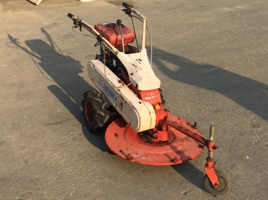 ***รถตัดหญ้า ยี่ห้อ Robin***