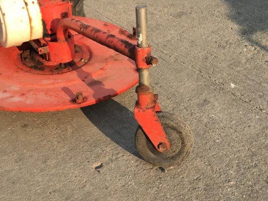 ***รถตัดหญ้า ยี่ห้อ Robin***