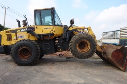 ขายรถตักล้อยาง KOMATSU WA380-6 (สภาพดี ราคาถูกถูก)