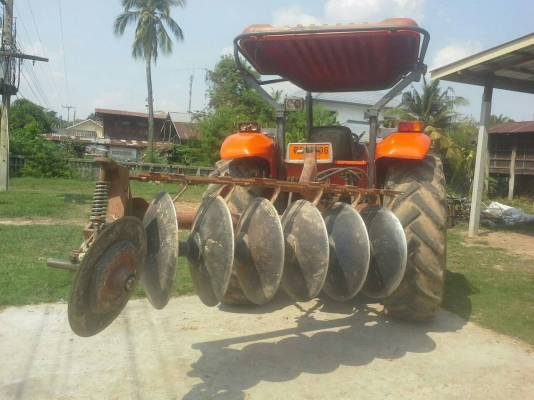 M6040 ปี 53 ใช้งานน้อยเล่มพร้อมโอนอุปกรณ์ใบดันฐานหลัง