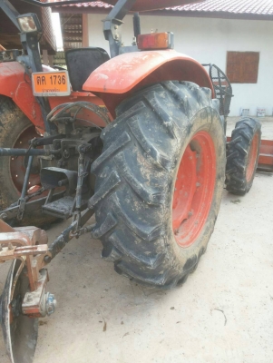 M6040 ปี 53 ใช้งานน้อยเล่มพร้อมโอนอุปกรณ์ใบดันฐานหลัง