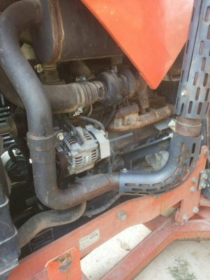 M6040 ปี 53 ใช้งานน้อยเล่มพร้อมโอนอุปกรณ์ใบดันฐานหลัง