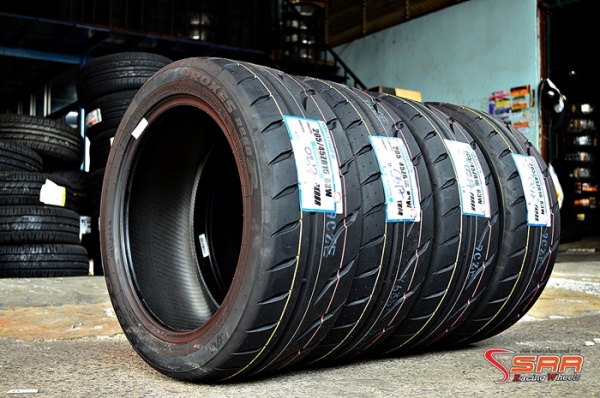 TOYO R888R 205/45R16 ยางซอฟปี17 TOYO R888R 205/45R16 ยางซอฟปี17