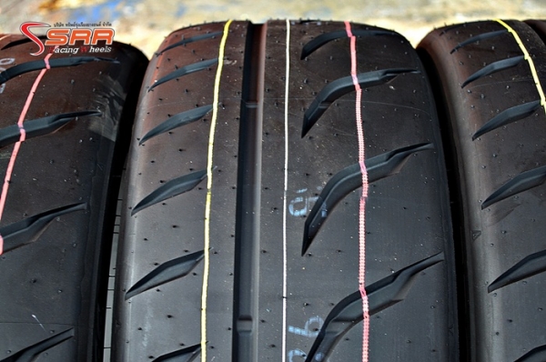 TOYO R888R 205/45R16 ยางซอฟปี17 TOYO R888R 205/45R16 ยางซอฟปี17