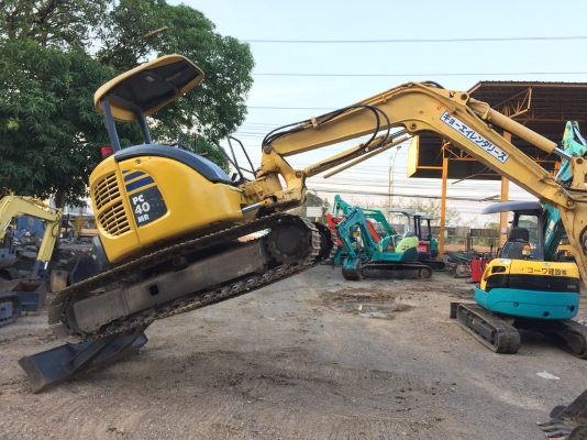 ขายรถขุด KOMATSU PC40MR-2 รุ่นใหม่ ราคาไม่แพง สภาพพร้อมใช้งาน ขายตามสภาพ เอกสารอินวอย สัญญาซื้อขาย