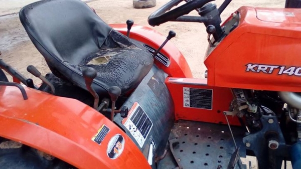 14แรง สวยๆๆพร้อมใช้ ดันหน้า พาลหลัง เครื่องดี 14แรง สวยๆๆพร้อมใช้ ดันหน้า พาลหลัง เครื่องดี