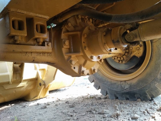 ขายรถตักล้อยาง CAT 916 เดิมๆ ตามรุ่น พร้อมใช้งาน