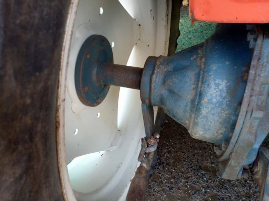 คูโบต้า L1  22 แรง  4 wd พวงมาลัยเพาเวอร์ ขายตามสภาพขับใช้งานได้ปรกติ