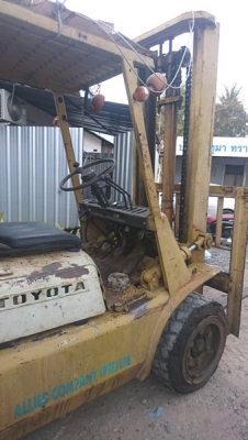 รถโฟร์คลิฟ 3 ตัน Toyota auto เครื่องยนต์ ดีเซล by OEK  098-5625920