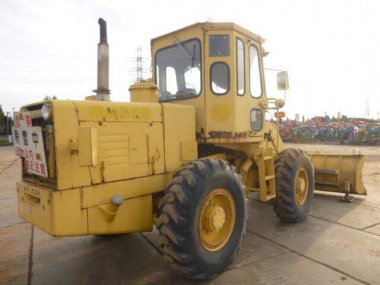 ขายรถตัก KOMATSU JH63 สมบูรณ์พร้อมใช้ครับ FROM JAPAN ติดต่อ 063-9316985 ID LINE : 0639316985 ครับ