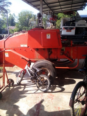 เครื่องอัดฟางตราช้าง