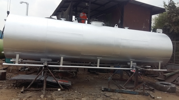 ขาย ถังน้ำมัน ถังเก็บน้ำ 12000 ลิตร สภาพสวยพร้อมใช้งานได้เลยค่ะ